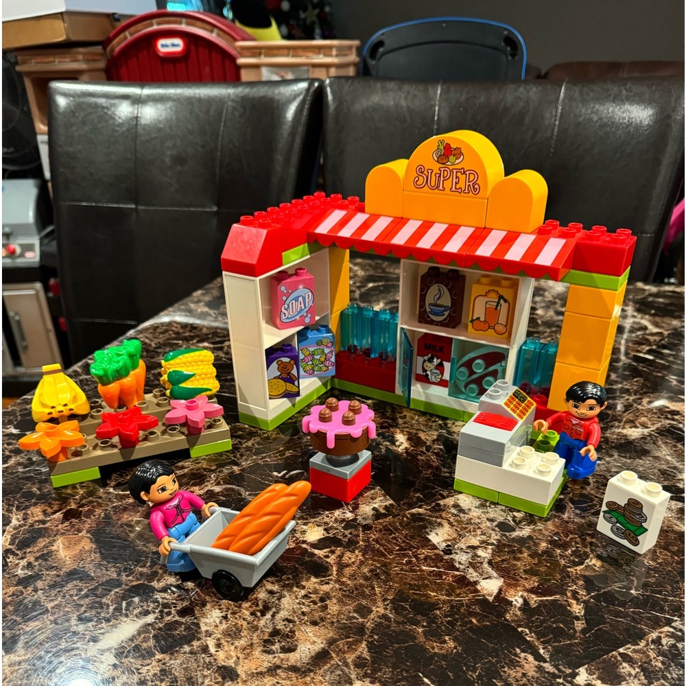 Lego Duplo 63 PC Supermarket #5604